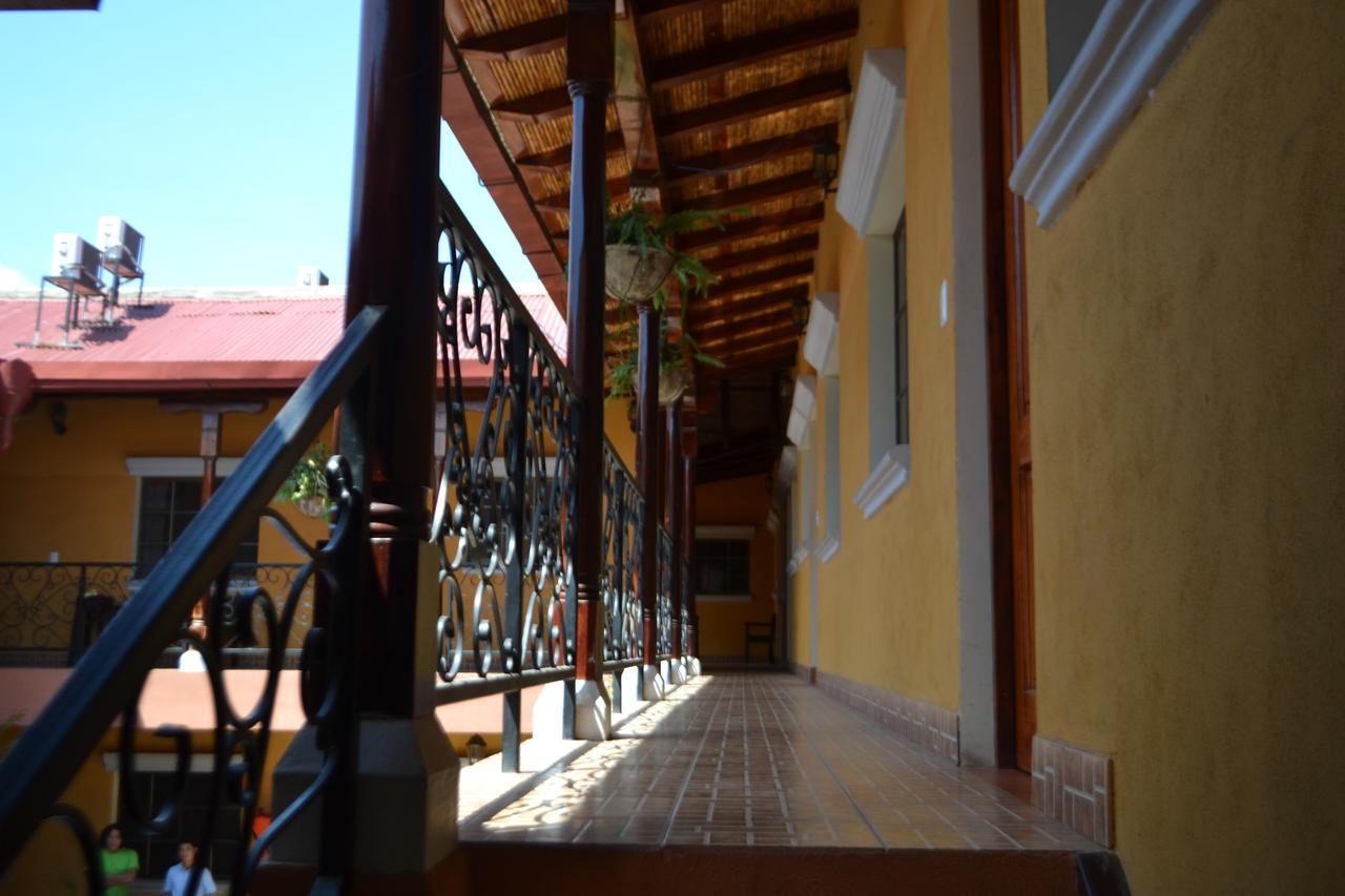 Fullmoon Hotel Granada Exterior foto
