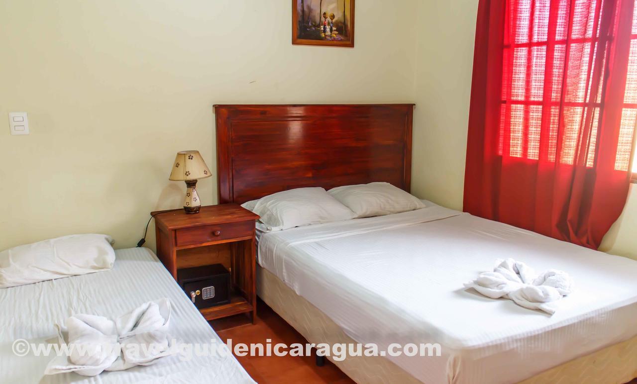 Fullmoon Hotel Granada Habitación foto