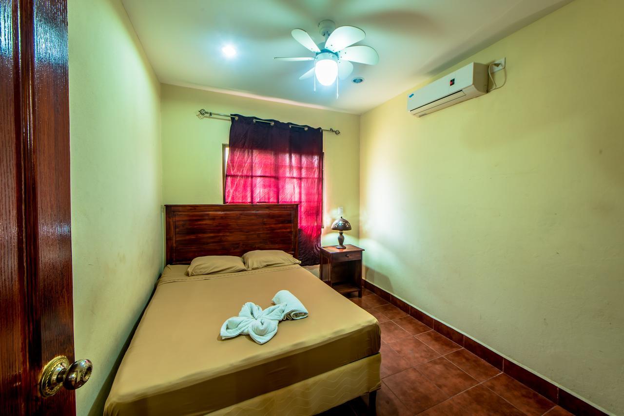 Fullmoon Hotel Granada Habitación foto